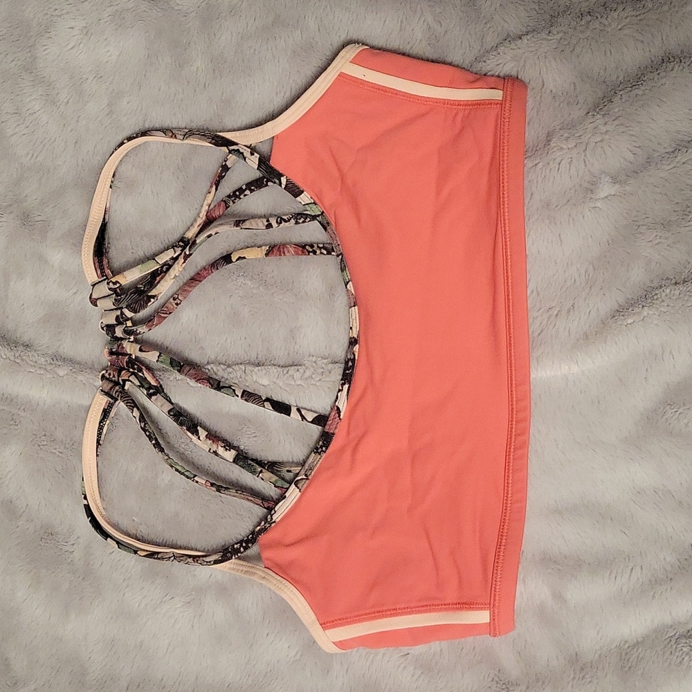 Lululemon - Lighten Up Bra - Size 6
